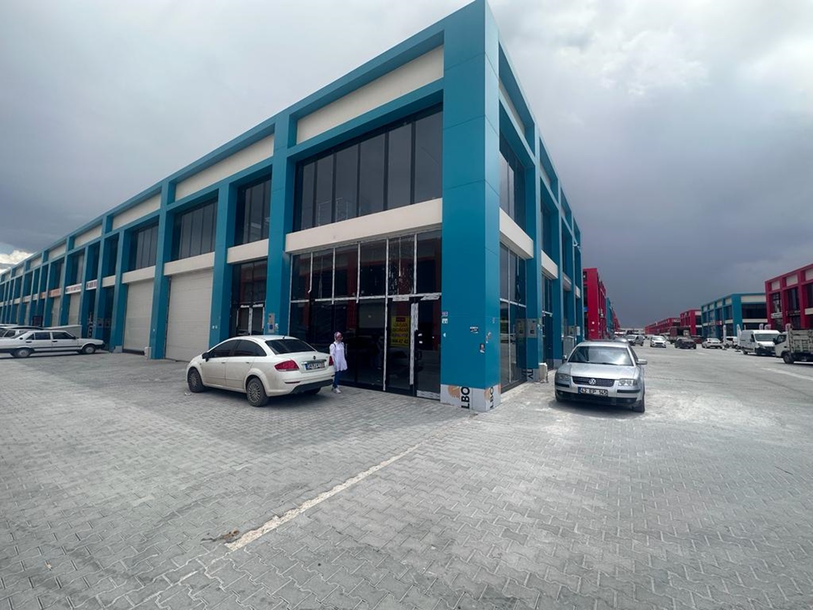 ATİKER 3 KİRALIK ÇİFT CEPHELİ 70M² KÖŞE DÜKKAN