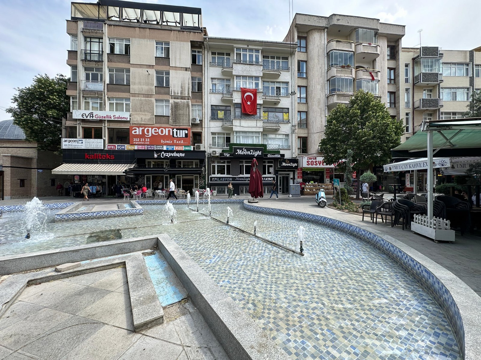 ZAFER YÜRÜYÜŞYOLU ÜZERİ GEDAVET PARKI KARŞISI KİRALIK OFİS BÜRO