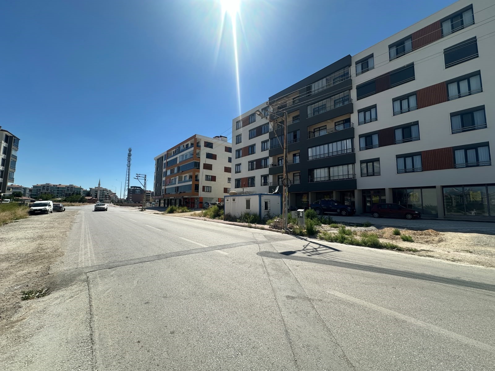 ARAPLAR MAH KIRBAŞI CAD ÜZERİ 650m² KİRALIK DÜKKAN - MAĞAZA