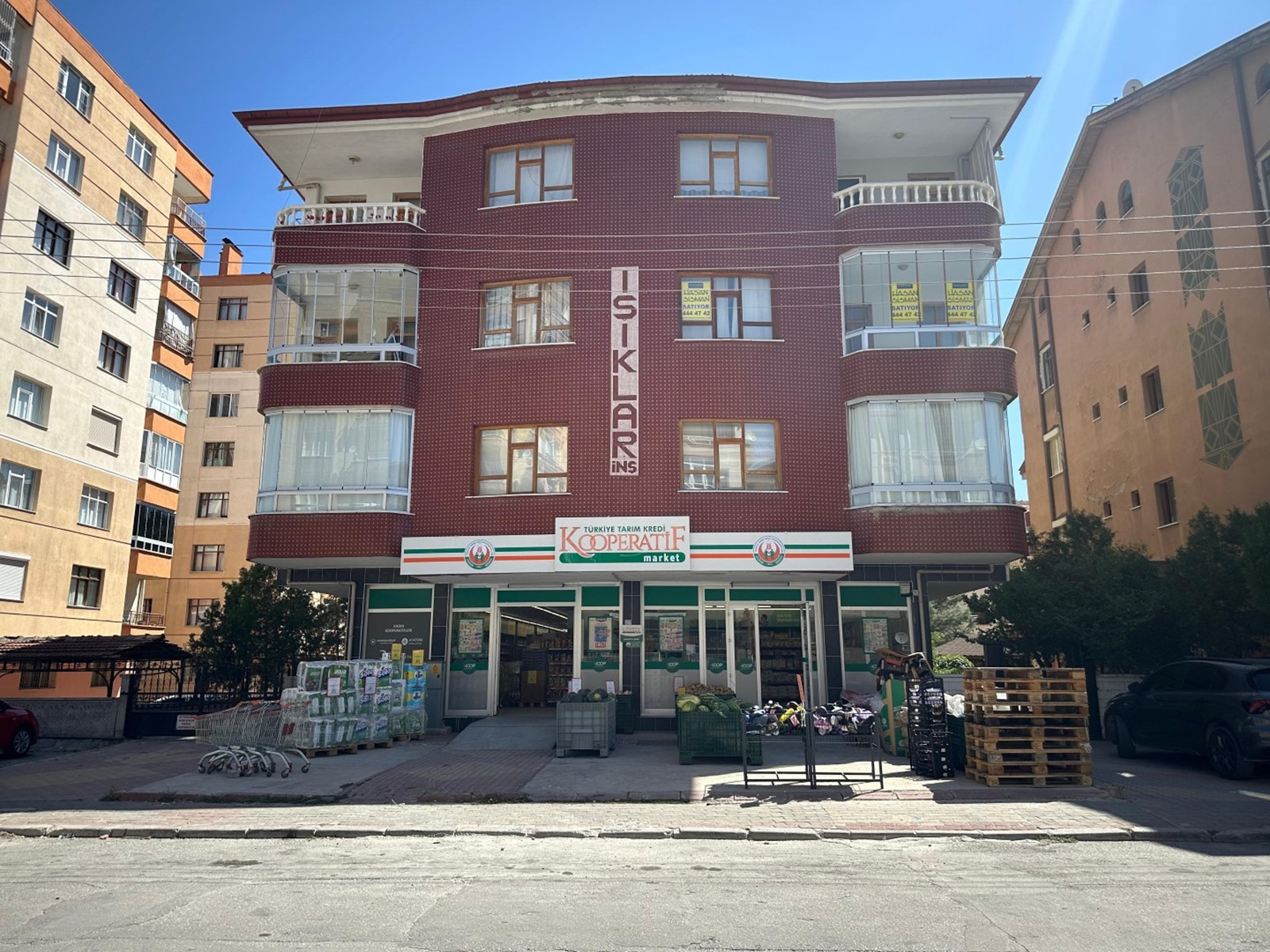 SAKARYA MAH CADDE ÜZERİ BAKIMLI 3+1 SATILIK DAİRE