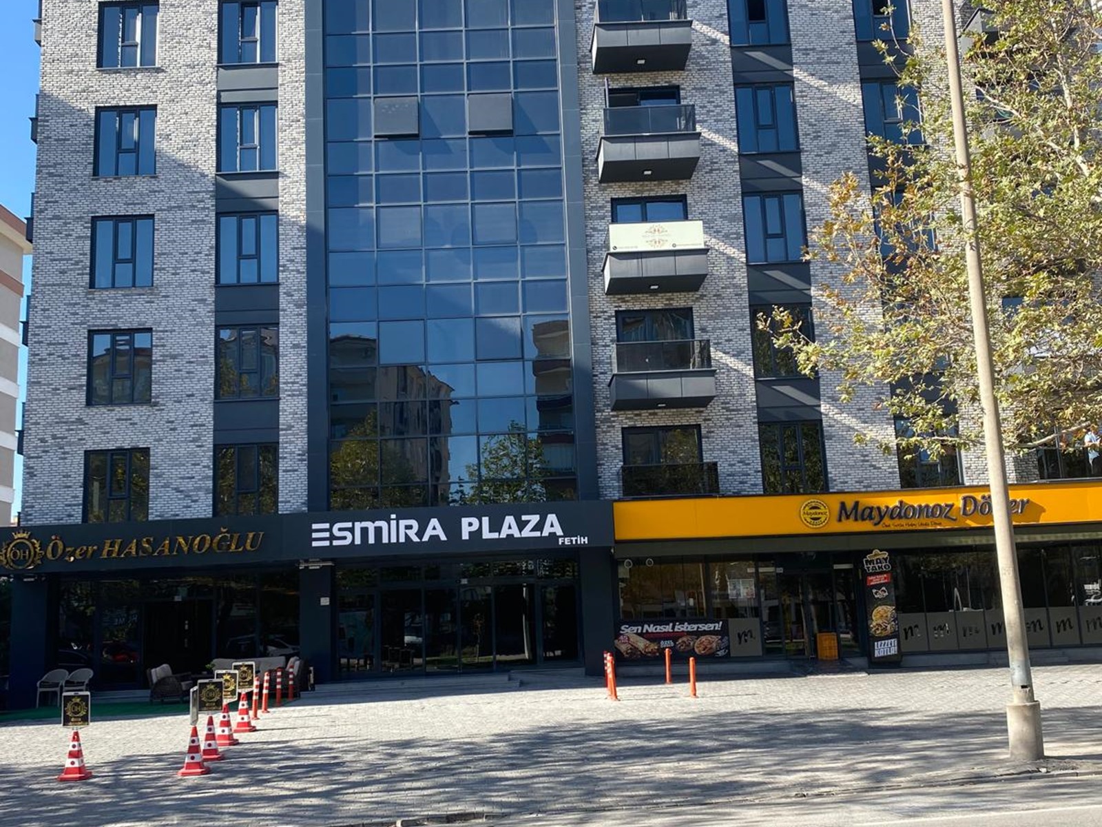 FETİH CADDESİ ÜZERİNDE 100m² BAKIMLI 2+1 KİRALIK OFİS BÜRO